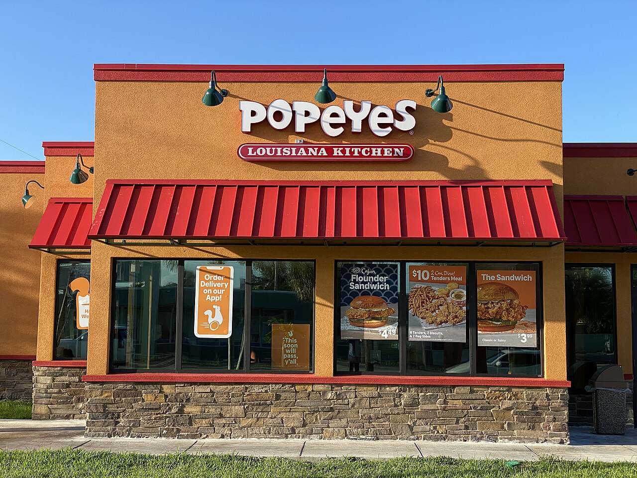 Popeyes For Sale in Downtown Toronto